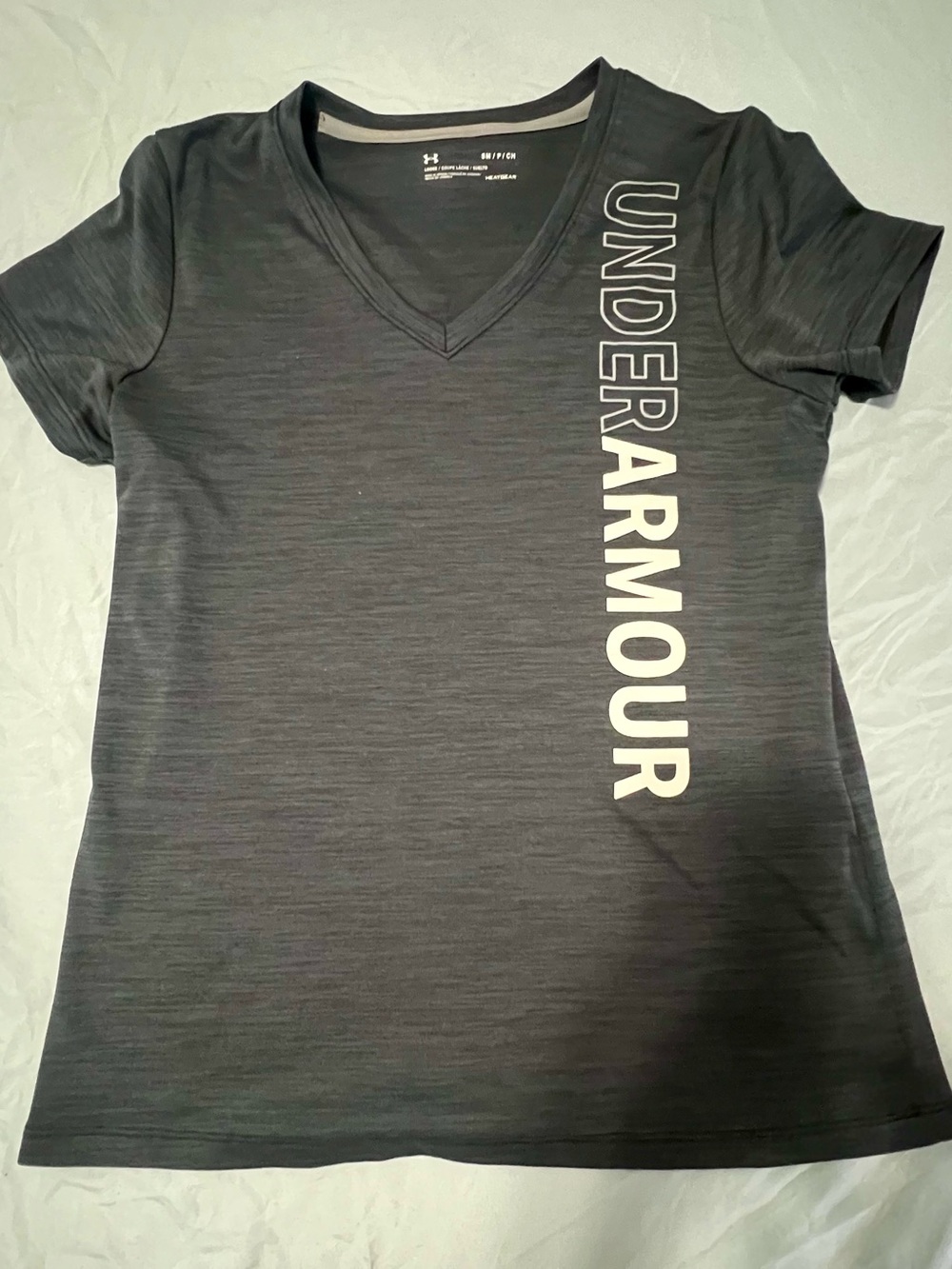 Under Armour Black V-Neck Short Sleeve Tee with Vertical Logo Size Small